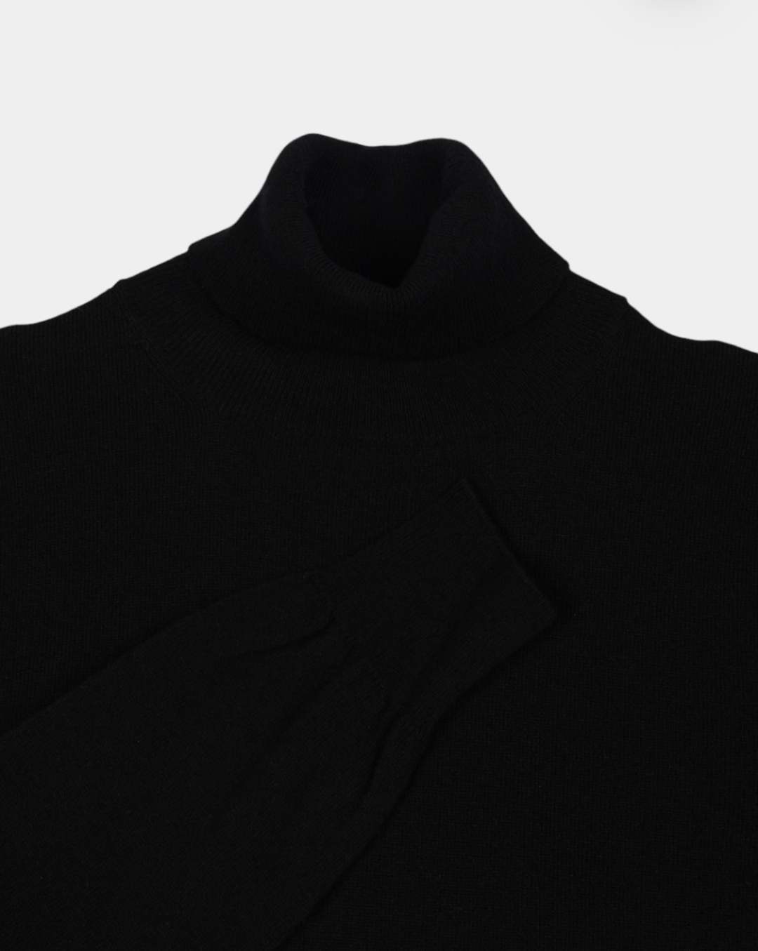 Свитер CoSTUME NATIONAL NMF58003MA 9801 черный