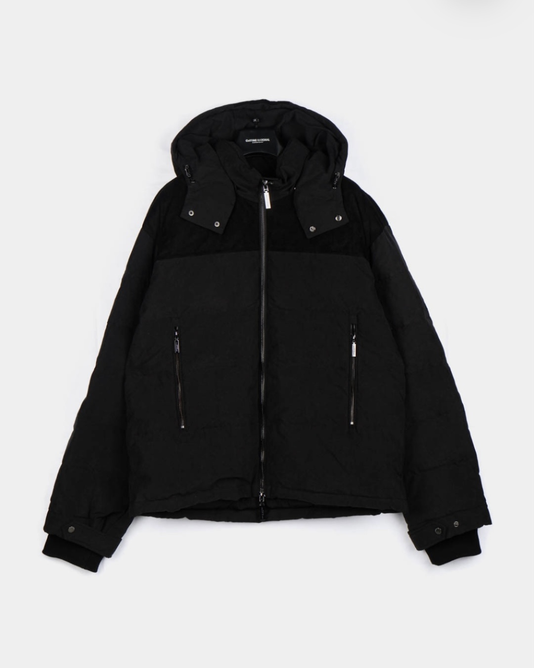 Зимняя куртка CoSTUME NATIONAL CMF59005PI 8902 черный